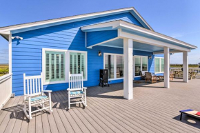 Beachfront Freeport Retreat with Multiple Decks